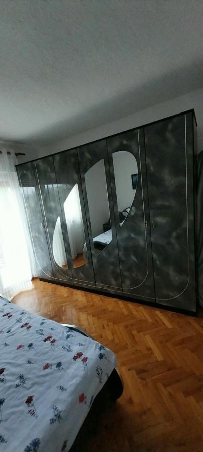 Villa Kuca Za Odmor Varos à Vrlika Extérieur photo